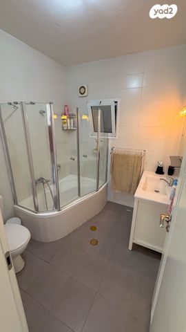 בית פרטי/ קוטג', גילון, גילון