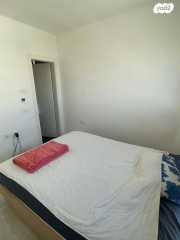 דירה, אליהו קורן, חומת שמואל, הר חומה, ירושלים