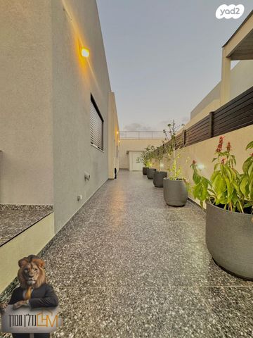 בית פרטי/ קוטג', יצחק נבון, שדרות בפארק, שדרות