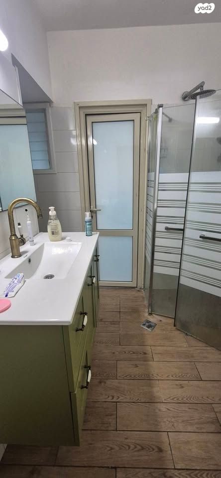 דירת גן, רמת יקנעם, יקנעם עילית