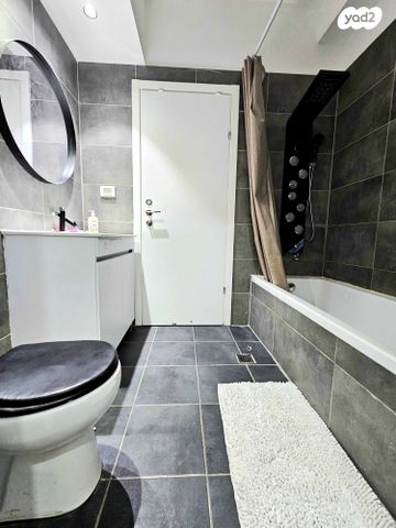 דירה, אריאל שרון, נווה שרון / שער העיר, נתיבות