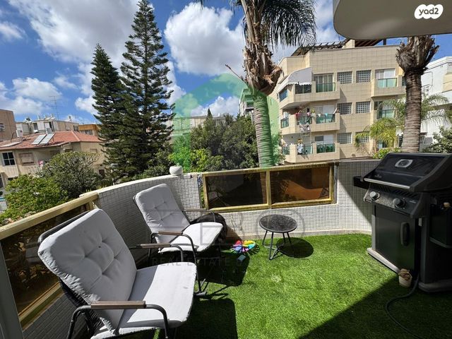 דירה, עטרות, תל יהודה, רמת גן