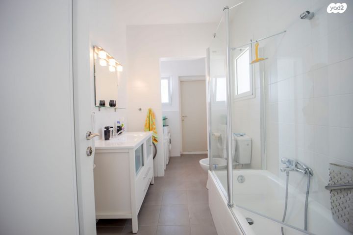 בית פרטי/ קוטג', גילון, גילון