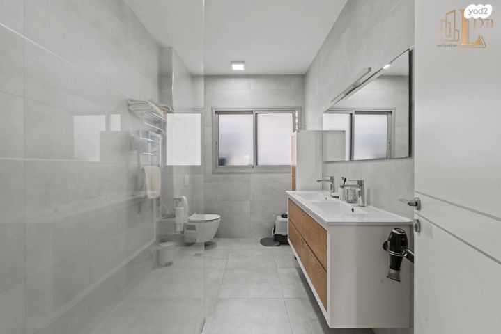 דירה, חזון אי"ש, רחובות