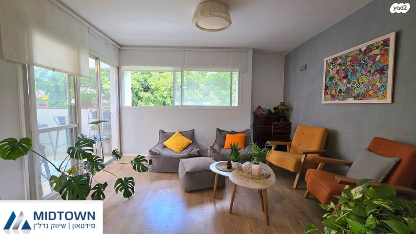 דירה, חטיבת אלכסנדרוני 15, הדרים, הדרים החדשה, כפר סבא