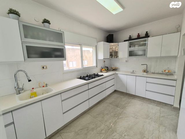 דירה, קרית אתא