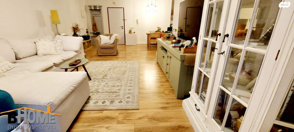 דירת גן, דרך לב השרון 43, צורן, קדימה צורן