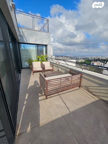 גג/ פנטהאוז, שמבור, חיפה