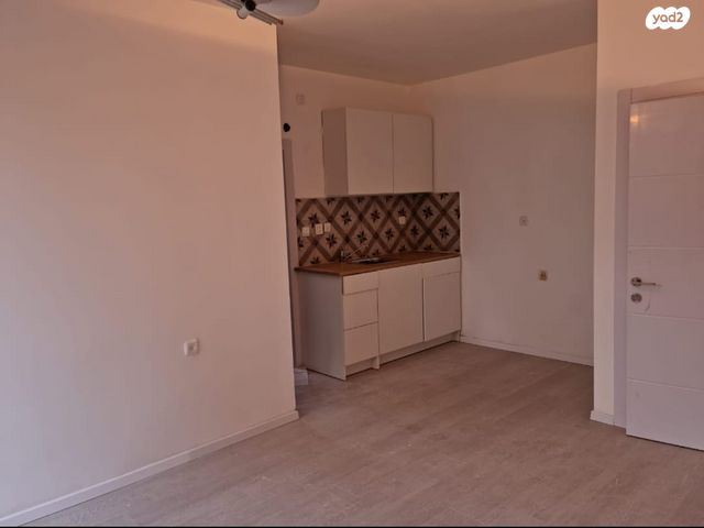 דירה, לבונטין, ראשונים, ראשון לציון