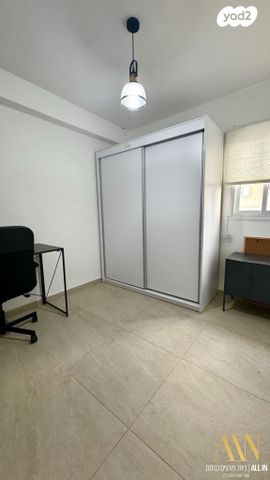 דירה, רחבת סנהדרין, דימונה