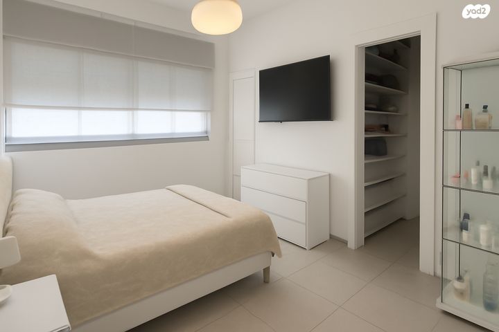 דירה, הוד השרון