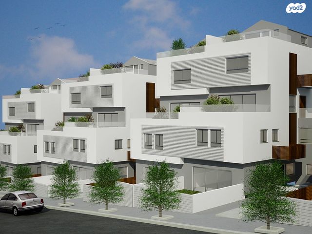 מגרשים, אורנית, אורנית