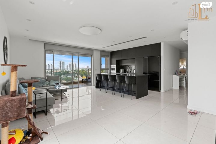 דירה, חזון אי"ש, רחובות