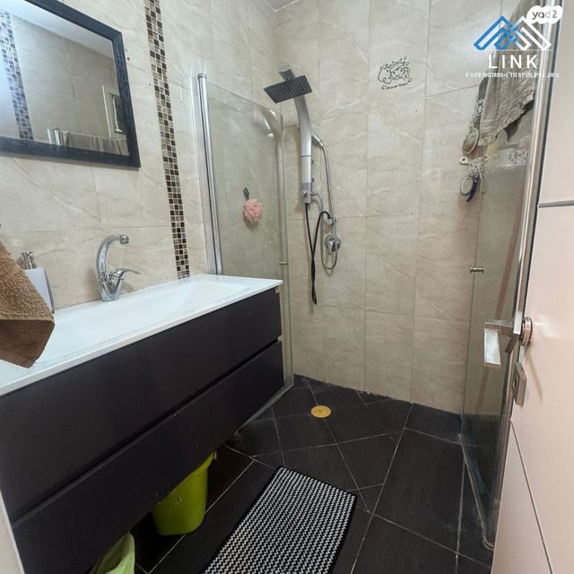 דירה, וייצמן, החותרים, טירת כרמל