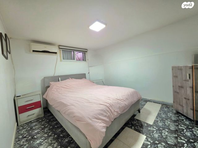 דירת גן, נחמיה, שיכון ג, טבריה