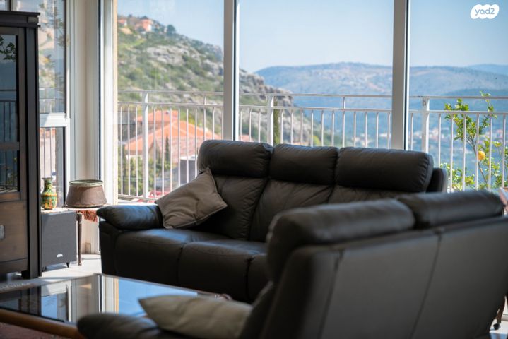 בית פרטי/ קוטג', גילון, גילון