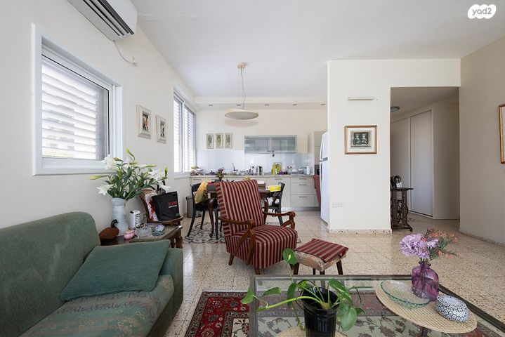 דירה, משה שרת, הצפון החדש - כיכר המדינה, תל אביב יפו