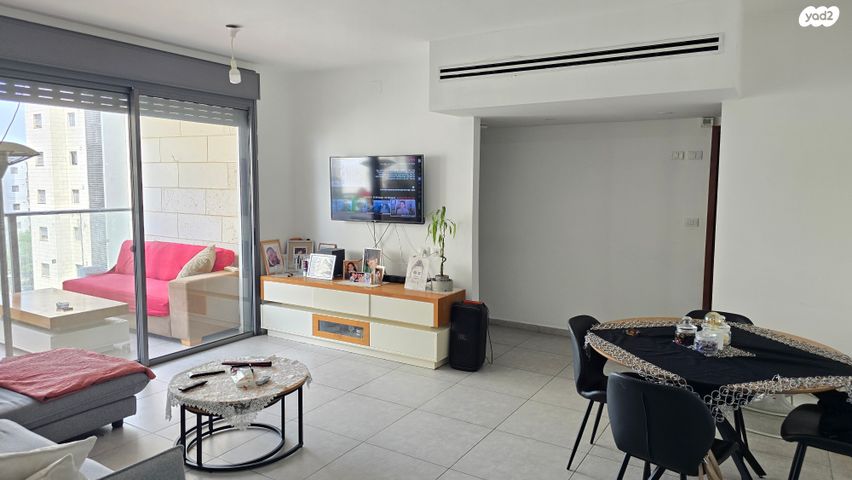 דירה, חטיבת כפיר, רובע יזרעאל סביוני העמק, עפולה