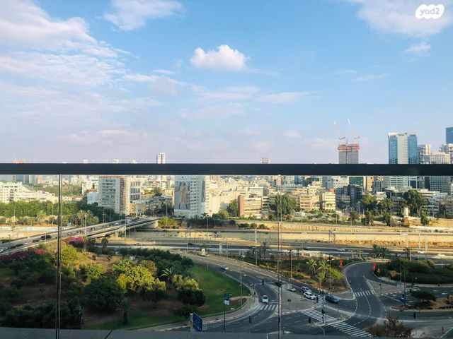 ניסים אלוני 12