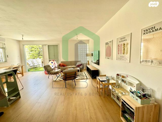 דירה, עטרות, תל יהודה, רמת גן