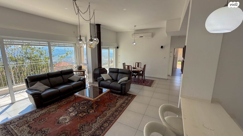 בית פרטי/ קוטג', גילון, גילון