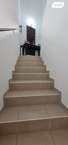 דירת גן, יוסף כתראן, נווה יוני נתניהו, עכו