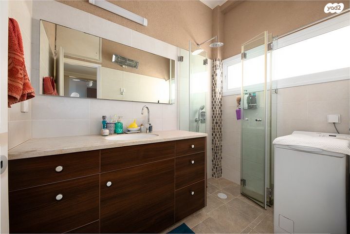 דירה, משה שרת, הצפון החדש - כיכר המדינה, תל אביב יפו