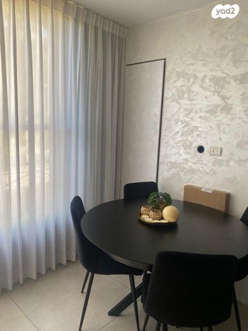 דירה, חולון