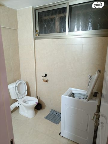 דירה, בן גוריון, אשקלון