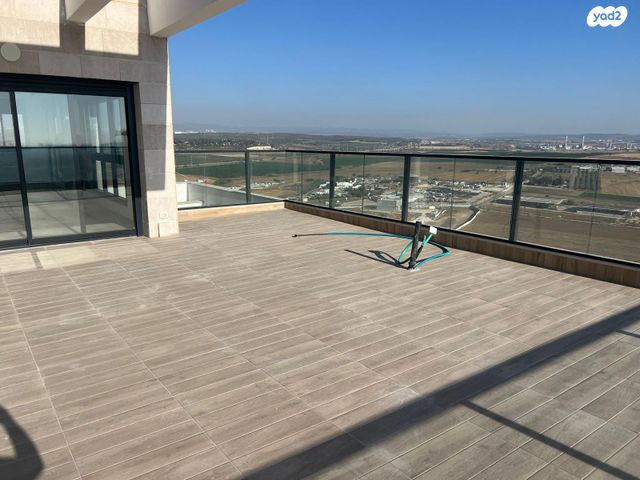 גג/ פנטהאוז, יער ביריה, נופי בן שמן, לוד