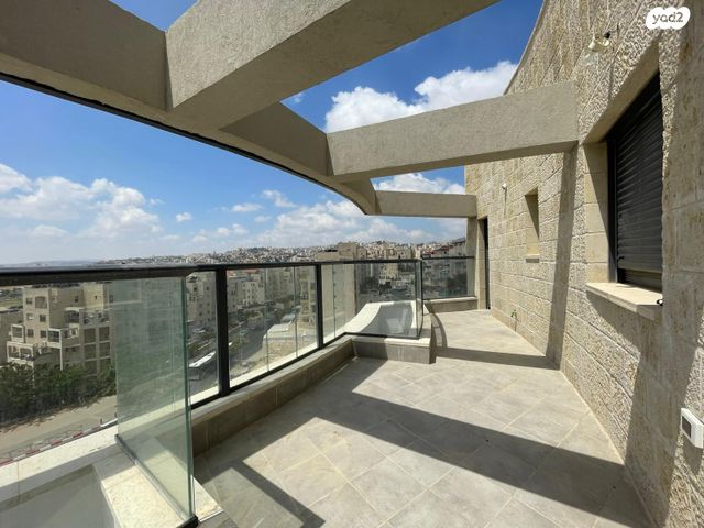 דירה, אליהו קורן, חומת שמואל, הר חומה, ירושלים