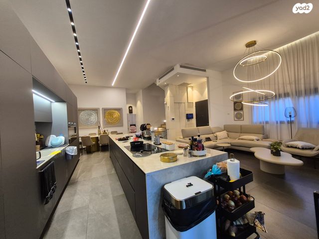 בית פרטי/ קוטג', גן יבנה