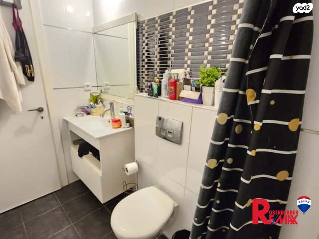 דירה, מנחם בגין 15, קרית אילון, חולון