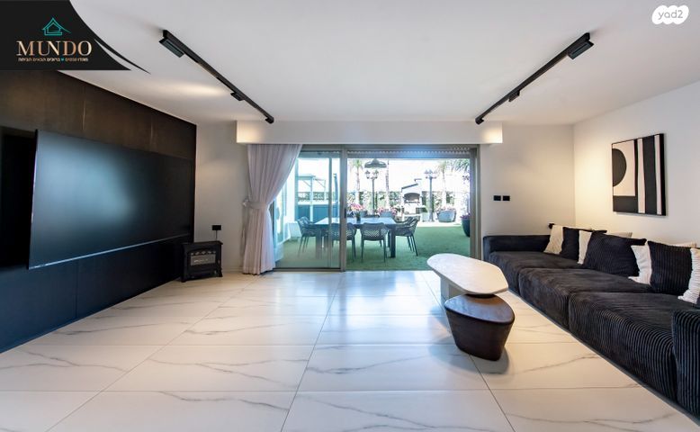 גג/ פנטהאוז, באר יעקב