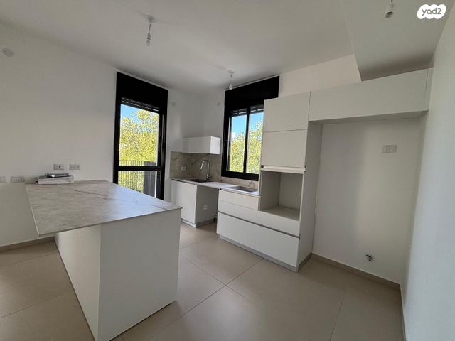 דירה, סנהדרין, בבלי, תל אביב יפו