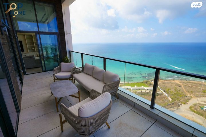 גג/ פנטהאוז, לויתן, חוף הזהב, נתניה