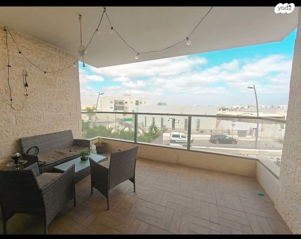 דירה, חרצית, אופקים