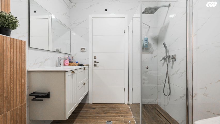 דירה, נחום שריג, רמות הרכס, באר שבע