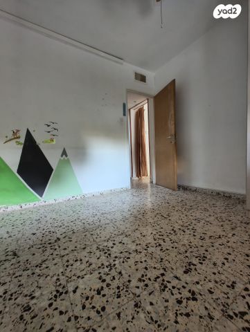 דירה, אשכולות, כרמיאל