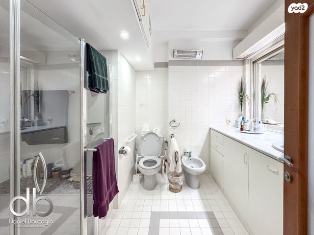 דירה, צרויה, גבעת חנניה, אבו תור, ירושלים