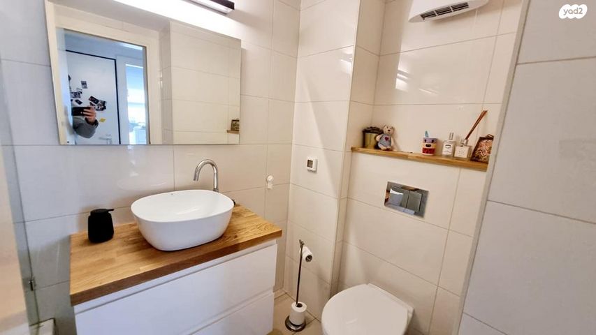 דירה, אלוף קלמן מגן, גני שרונה, קרית הממשלה, תל אביב יפו