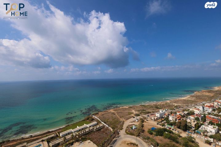 גג/ פנטהאוז, לויתן, חוף הזהב, נתניה