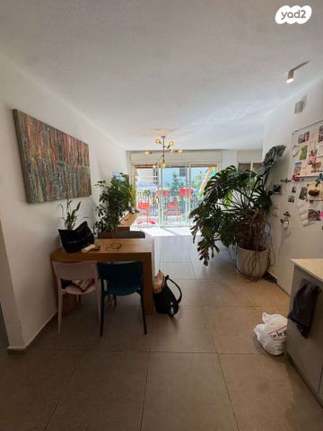 דירה, נחלת בנימין, פלורנטין, תל אביב יפו