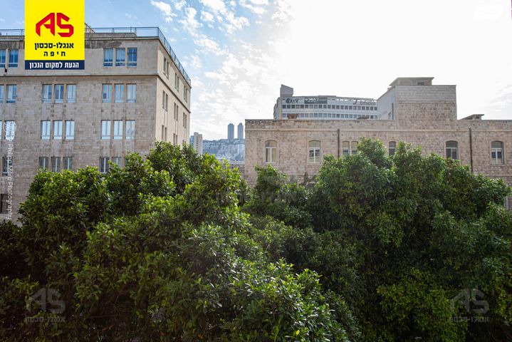 דירה, דרך העצמאות, שער פלמר, תחנת רכבת השמונה, חיפה