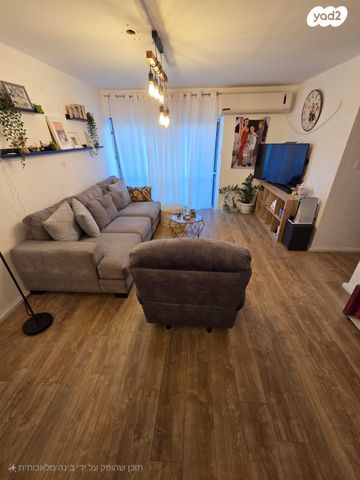 כיכר זהורית 