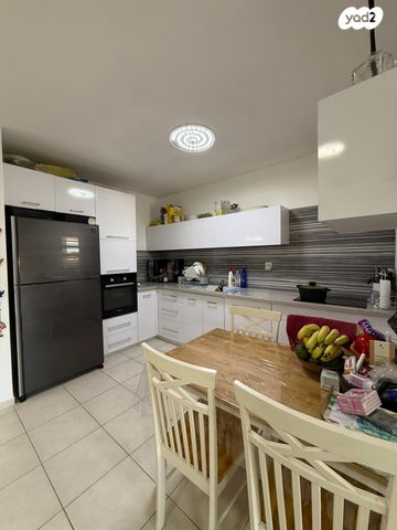 דירה, הזמיר 63, נהריה הירוקה, נהריה