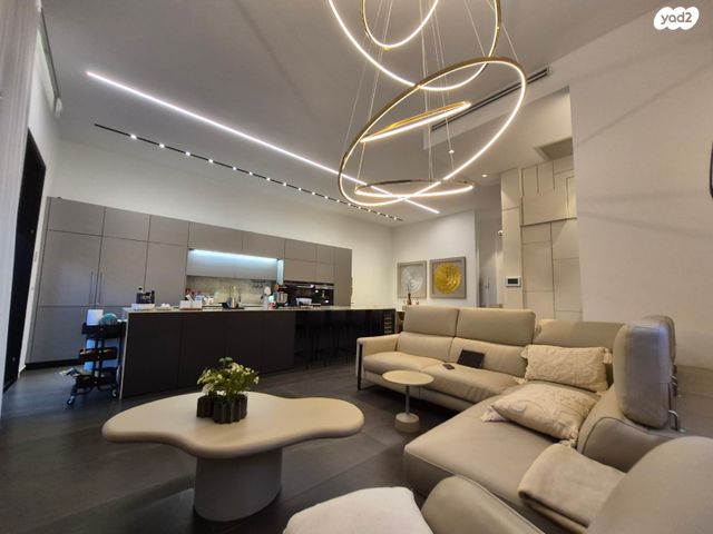 בית פרטי/ קוטג', גן יבנה