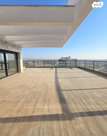 גג/ פנטהאוז, יער ביריה, נופי בן שמן, לוד