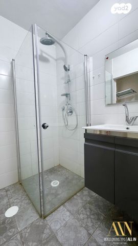 דירה, רחבת סנהדרין, דימונה