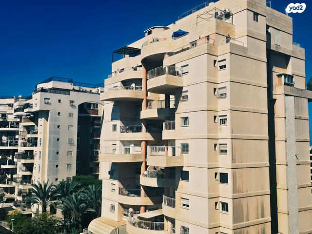 דירה, אסירי ציון, קרית שלום, תל אביב יפו